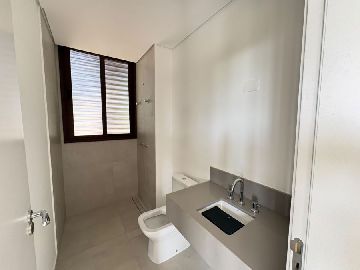 BANHO SU�TE 4