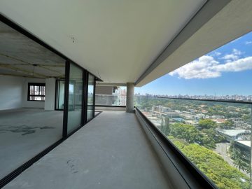 3 SU�TES COM VISTA PANORAMICA DO PARQUE